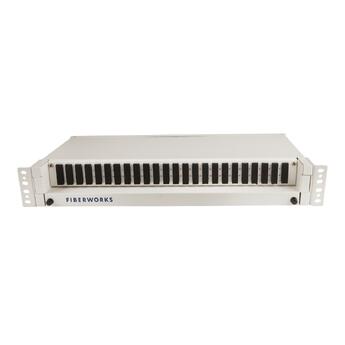 SP-FP-ODF-LITEN Fiberworks AS  1,5U 19&quot;  panel for 24 SC-DPX, liten ODF Med 0,5U underhylle og 2U deksel
